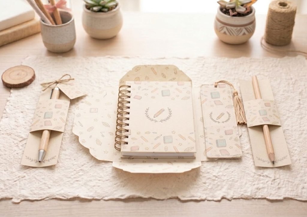 Kit de papelaria com mini caderno e caneta para professor